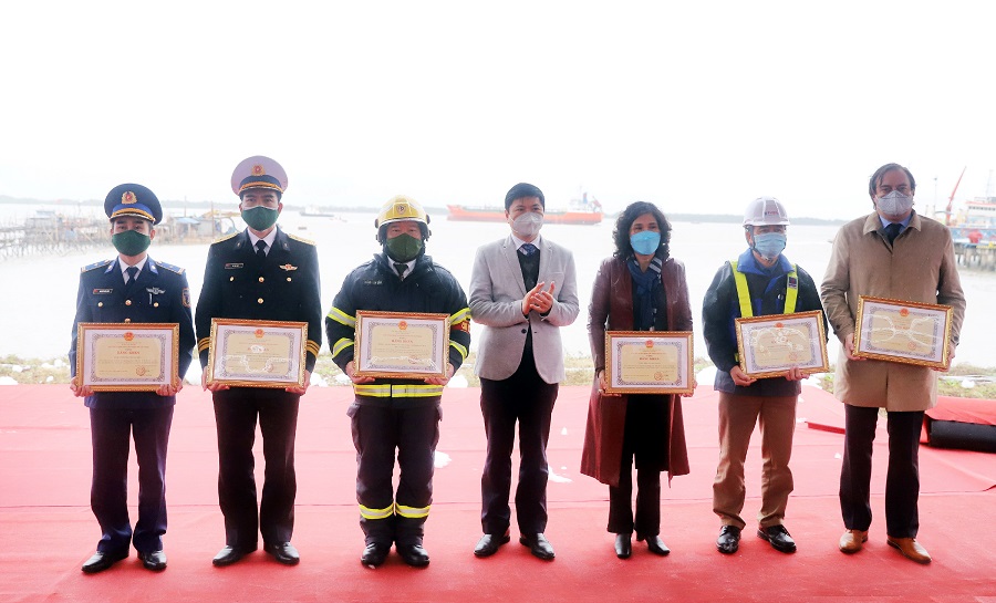 Diễn tập thành công phương án chữa cháy và cứu nạn, cứu hộ quy mô lớn tại cầu cảng Euro, Khu công nghiệp Deep C, Đình Vũ, quận Hải An